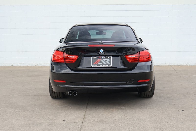 BMW 428i Vehicle Full-screen Gallery Image 06