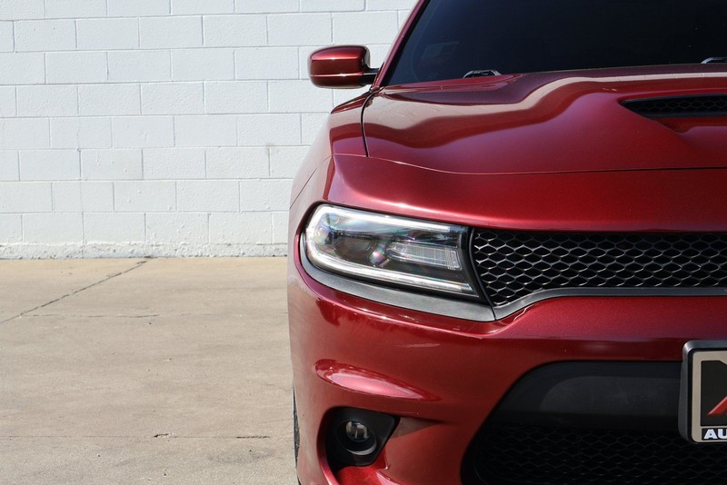 Dodge Charger Vehicle Full-screen Gallery Image 03