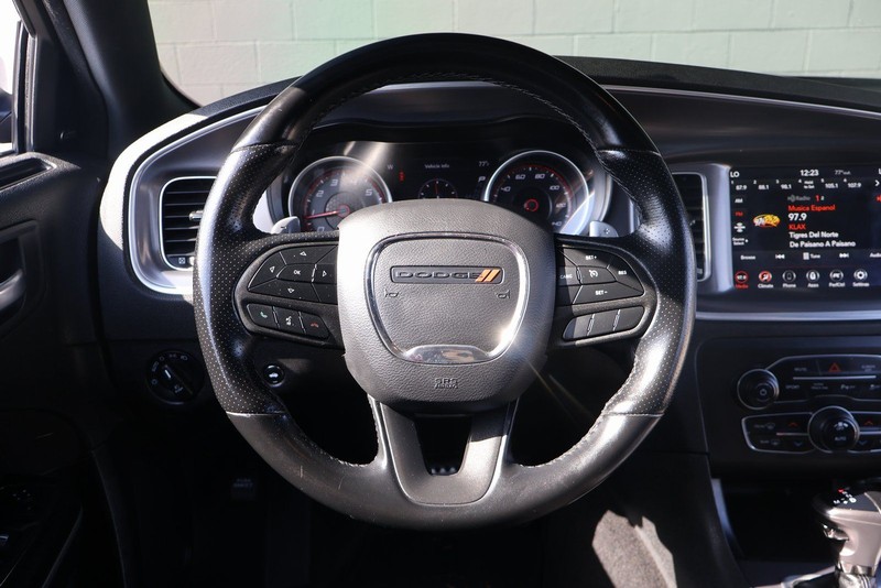 Dodge Charger Vehicle Full-screen Gallery Image 25