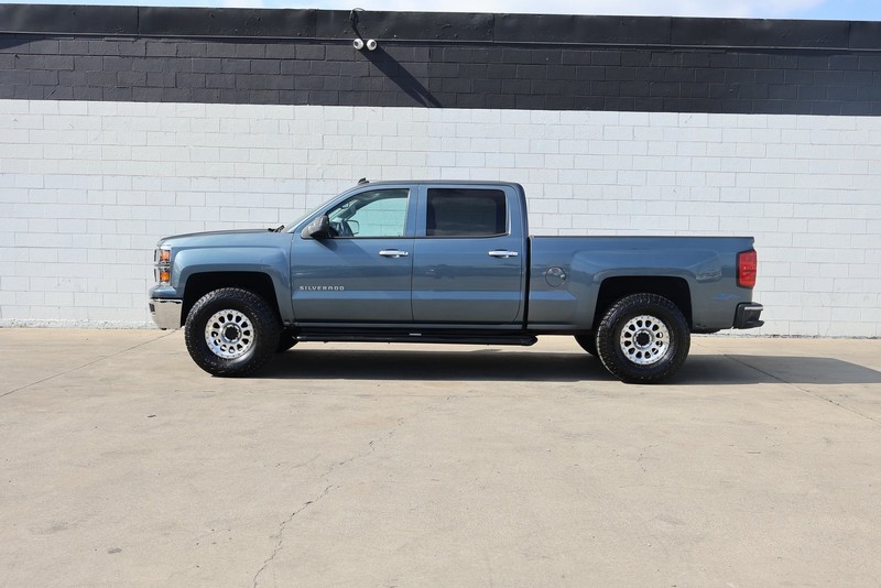 Chevrolet Silverado 1500 Vehicle Full-screen Gallery Image 10