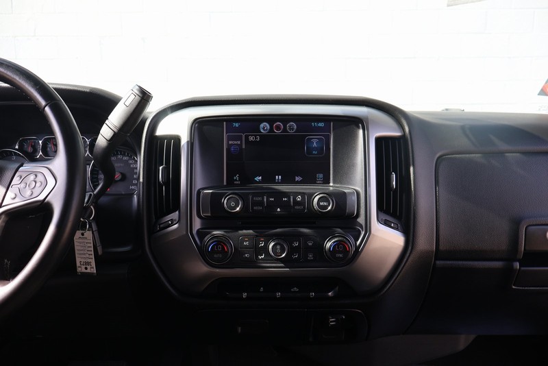 Chevrolet Silverado 1500 Vehicle Full-screen Gallery Image 27