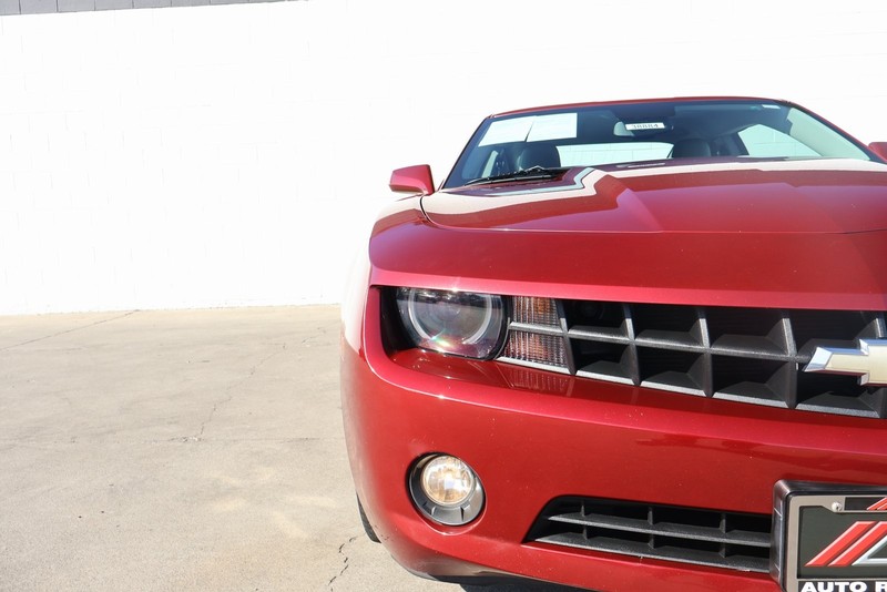 Chevrolet Camaro Vehicle Full-screen Gallery Image 03