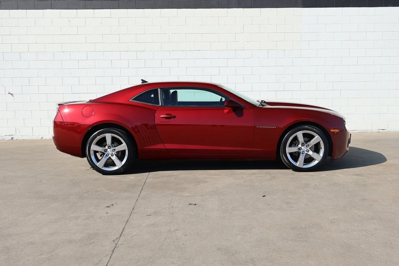 Chevrolet Camaro Vehicle Full-screen Gallery Image 04