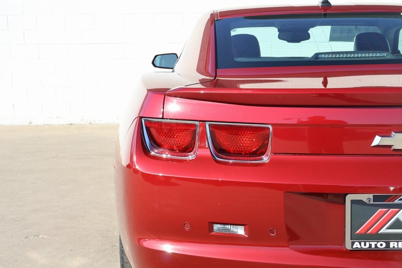 Chevrolet Camaro Vehicle Full-screen Gallery Image 07