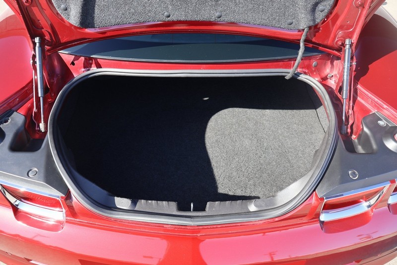 Chevrolet Camaro Vehicle Full-screen Gallery Image 08