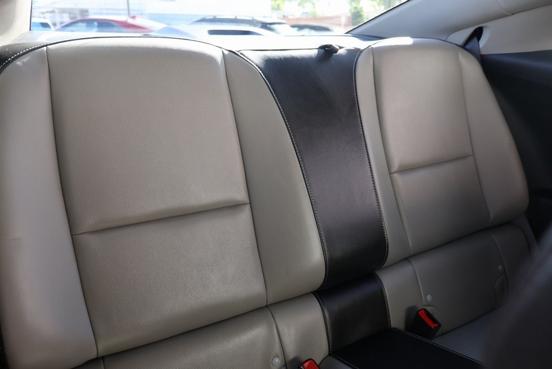 Chevrolet Camaro Vehicle Full-screen Gallery Image 21