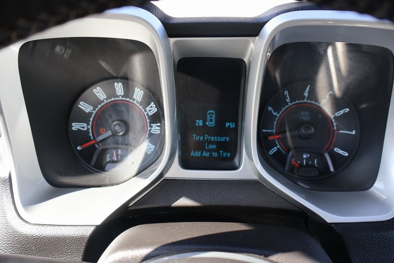 Chevrolet Camaro Vehicle Full-screen Gallery Image 23