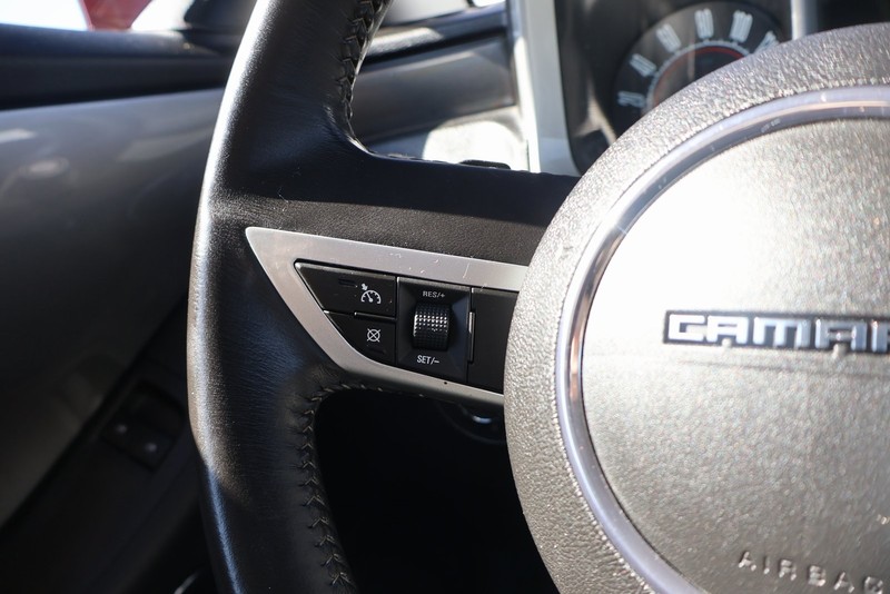 Chevrolet Camaro Vehicle Full-screen Gallery Image 25