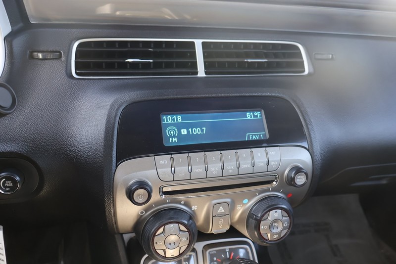 Chevrolet Camaro Vehicle Full-screen Gallery Image 27