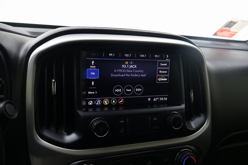 GMC Canyon Vehicle Full-screen Gallery Image 28