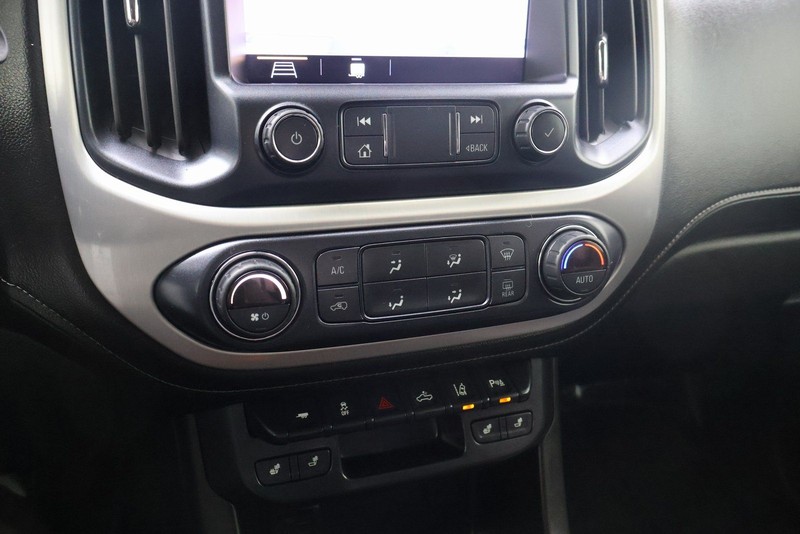 GMC Canyon Vehicle Full-screen Gallery Image 30