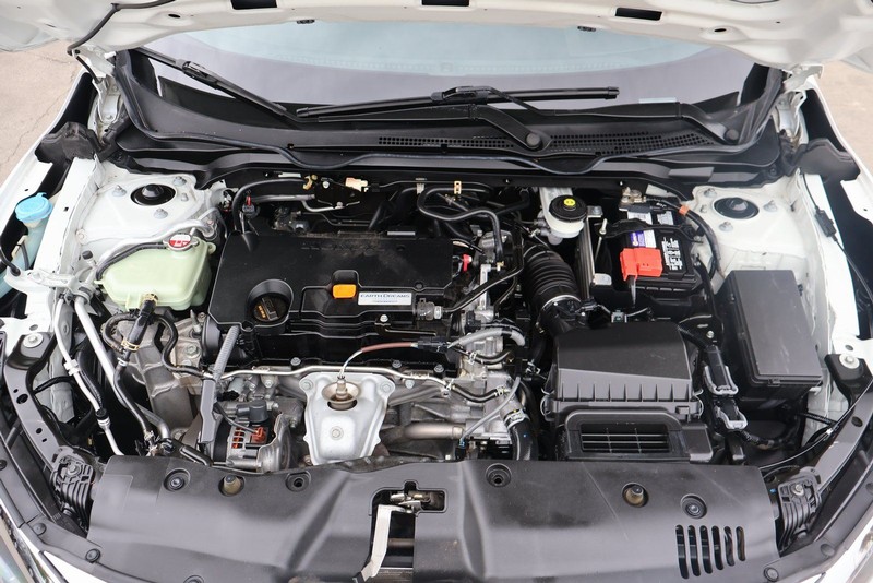 Honda Civic Coupe Vehicle Full-screen Gallery Image 12