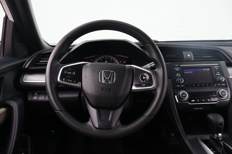 Honda Civic Coupe Vehicle Full-screen Gallery Image 22