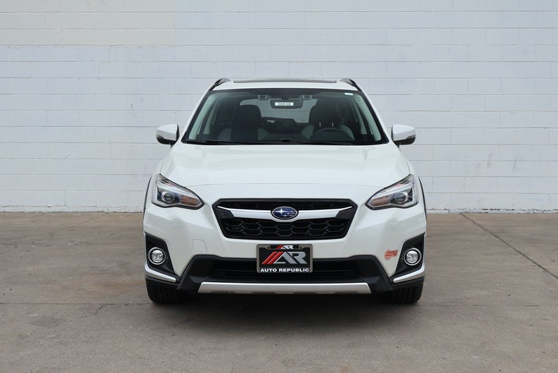 Subaru Crosstrek Vehicle Full-screen Gallery Image 02