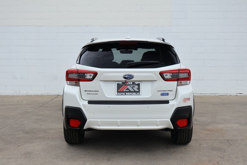 Subaru Crosstrek Vehicle Full-screen Gallery Image 06