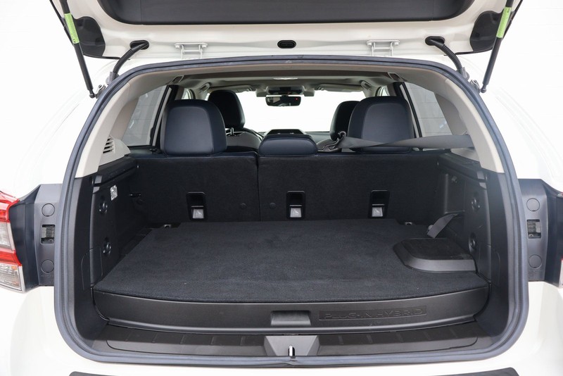 Subaru Crosstrek Vehicle Full-screen Gallery Image 08