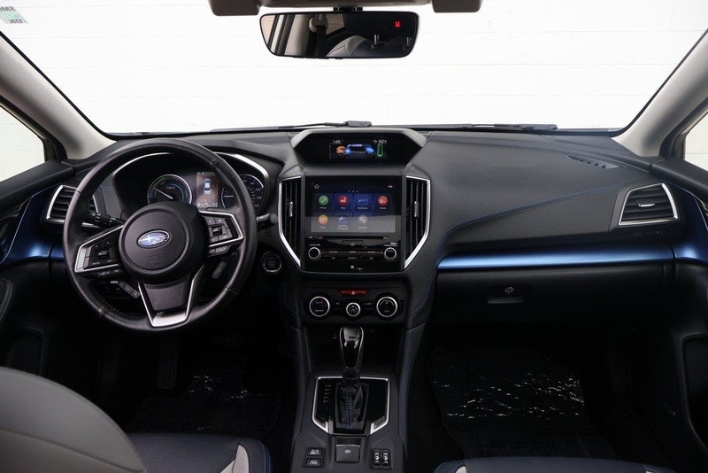 Subaru Crosstrek Vehicle Full-screen Gallery Image 22