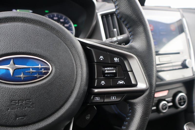 Subaru Crosstrek Vehicle Full-screen Gallery Image 26