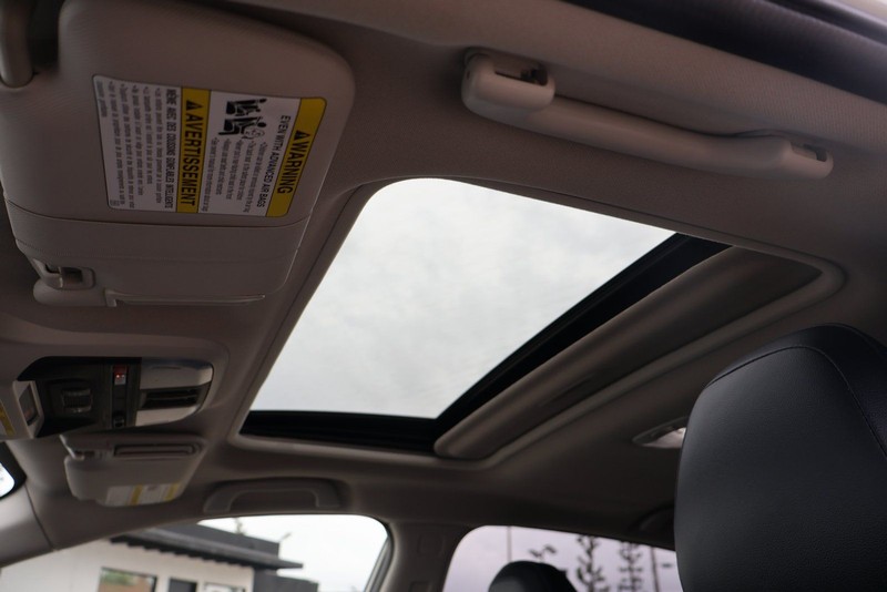 Subaru Crosstrek Vehicle Full-screen Gallery Image 33