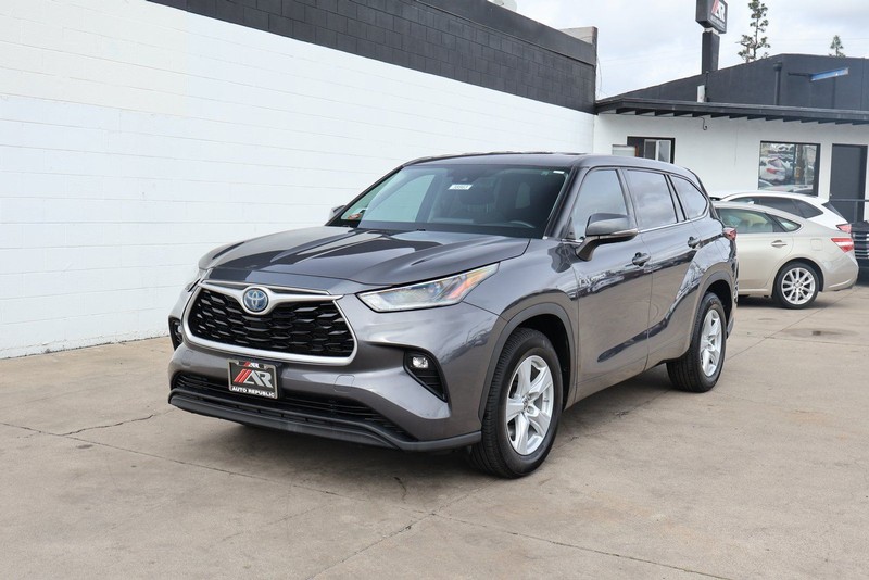 Toyota Highlander Hybrid Vehicle Full-screen Gallery Image 12