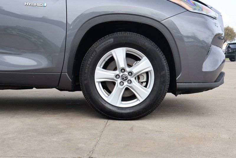 Toyota Highlander Hybrid Vehicle Full-screen Gallery Image 14