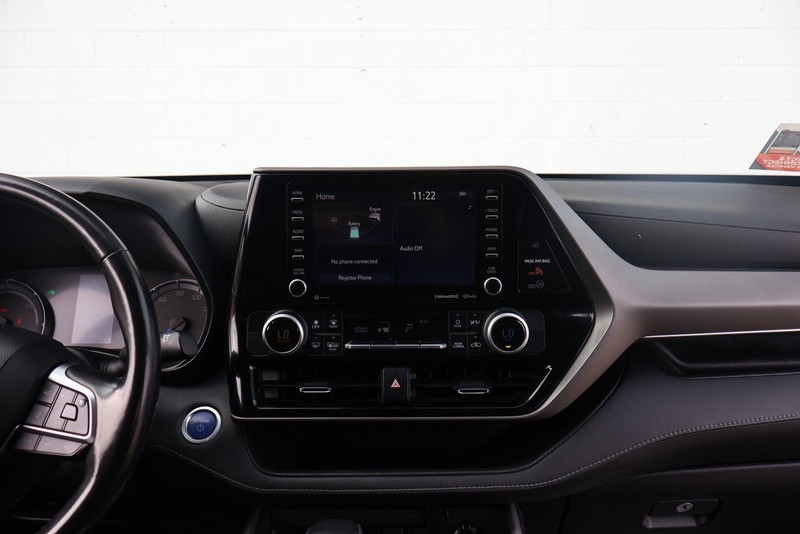Toyota Highlander Hybrid Vehicle Full-screen Gallery Image 31
