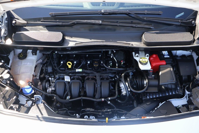 Ford Transit Connect Van Vehicle Full-screen Gallery Image 12