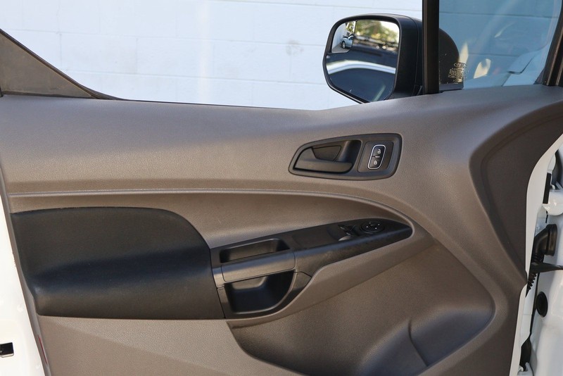 Ford Transit Connect Van Vehicle Full-screen Gallery Image 15