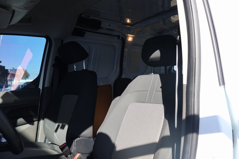 Ford Transit Connect Van Vehicle Full-screen Gallery Image 17