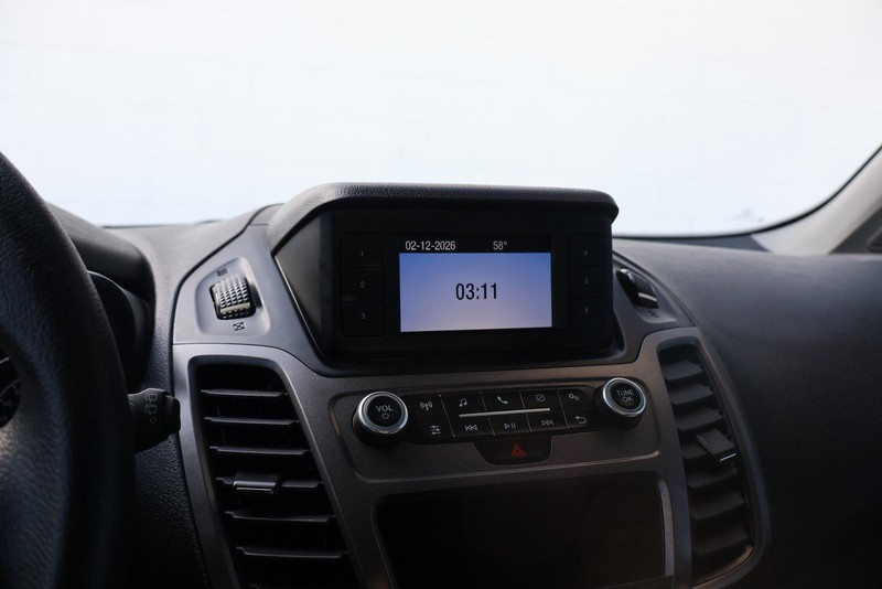 Ford Transit Connect Van Vehicle Full-screen Gallery Image 29