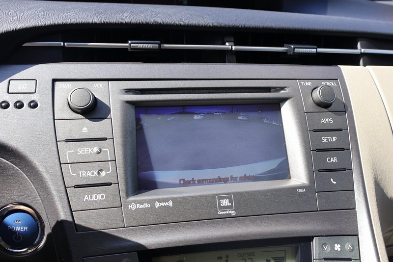 Toyota Prius Vehicle Full-screen Gallery Image 29