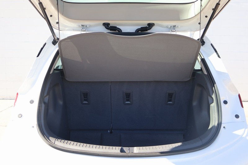 Chevrolet Bolt EV Vehicle Full-screen Gallery Image 08