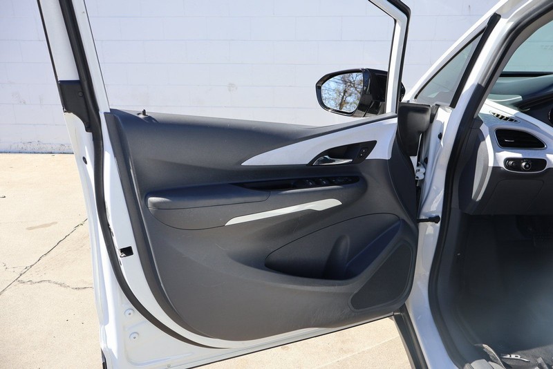 Chevrolet Bolt EV Vehicle Full-screen Gallery Image 14