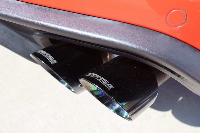 Ford Mustang Vehicle Full-screen Gallery Image 09