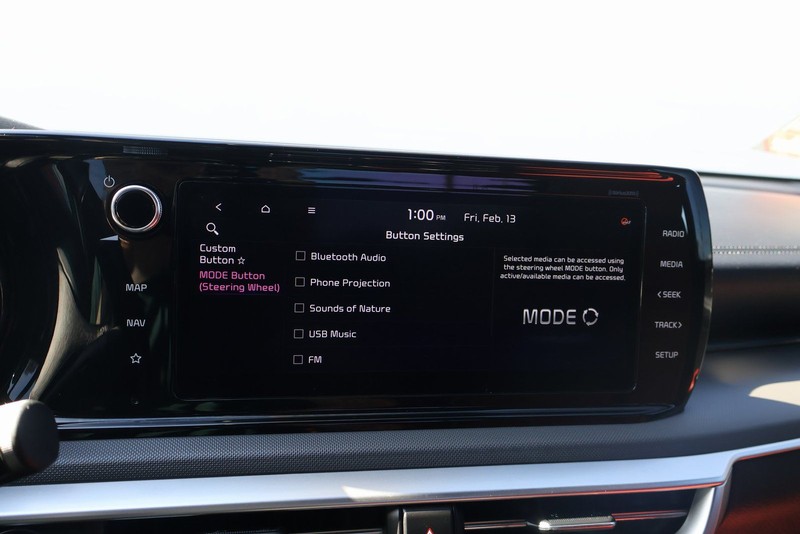 Kia K5 Vehicle Full-screen Gallery Image 28