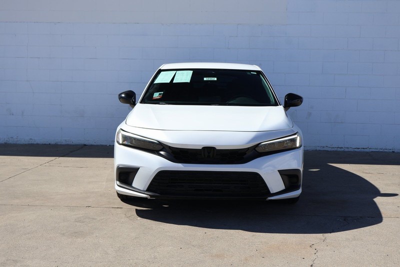 Honda Civic Hatchback Vehicle Full-screen Gallery Image 02