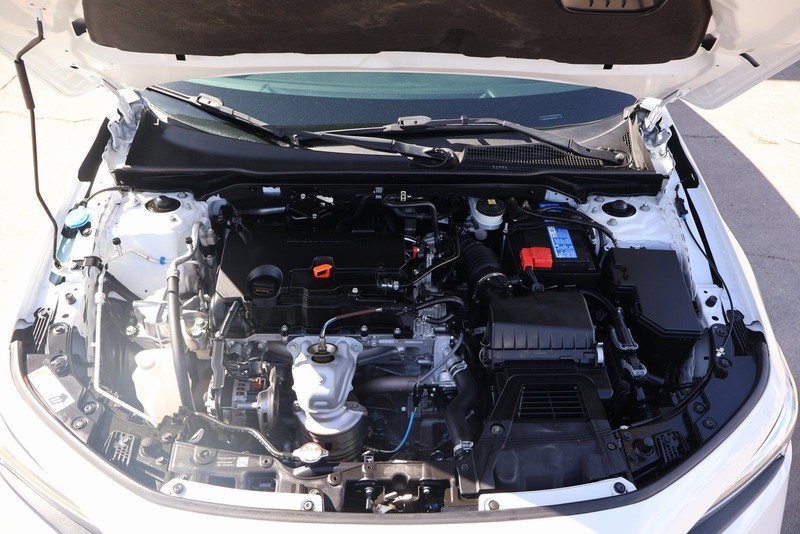 Honda Civic Hatchback Vehicle Full-screen Gallery Image 12