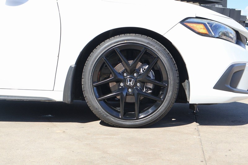 Honda Civic Hatchback Vehicle Full-screen Gallery Image 13