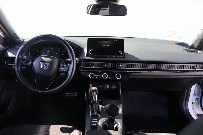 Honda Civic Hatchback Vehicle Full-screen Gallery Image 23