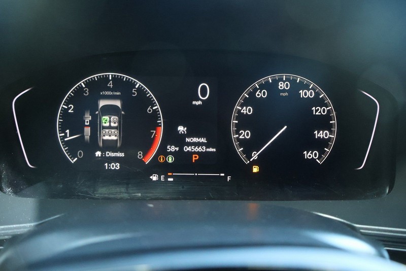 Honda Civic Hatchback Vehicle Full-screen Gallery Image 24