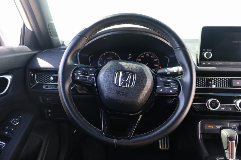 Honda Civic Hatchback Vehicle Full-screen Gallery Image 25