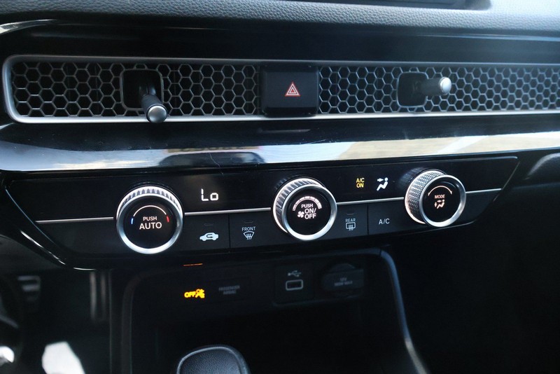 Honda Civic Hatchback Vehicle Full-screen Gallery Image 31