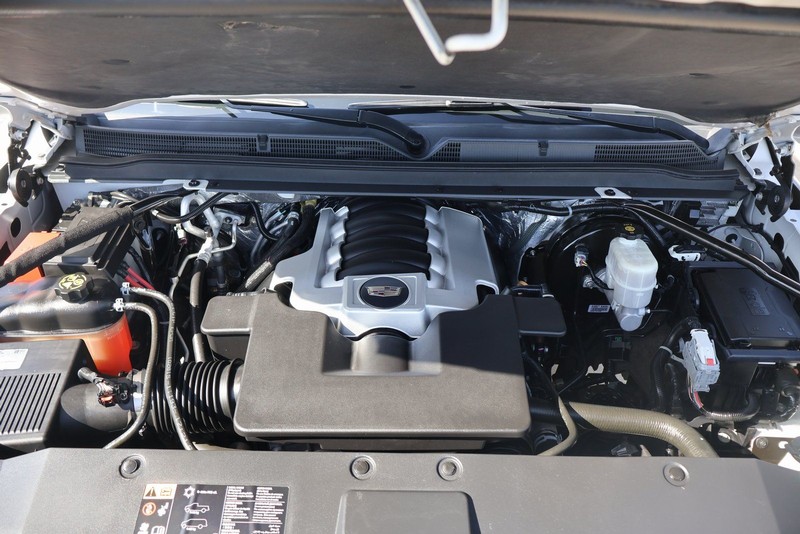 Cadillac Escalade Vehicle Full-screen Gallery Image 12