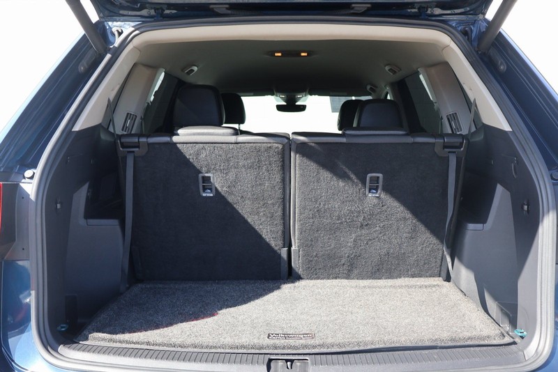 Volkswagen Atlas Vehicle Full-screen Gallery Image 08