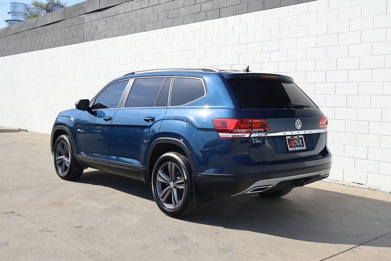 Volkswagen Atlas Vehicle Full-screen Gallery Image 10
