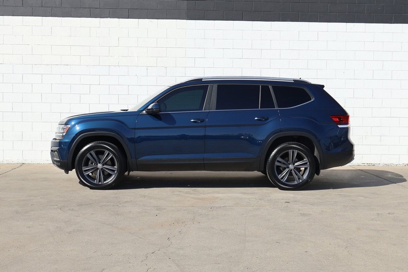 Volkswagen Atlas Vehicle Full-screen Gallery Image 11