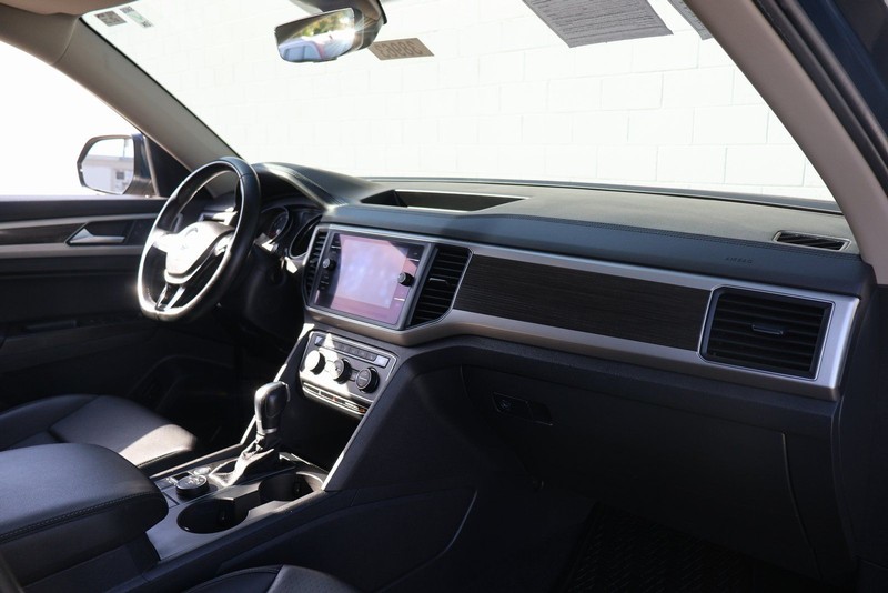 Volkswagen Atlas Vehicle Full-screen Gallery Image 20