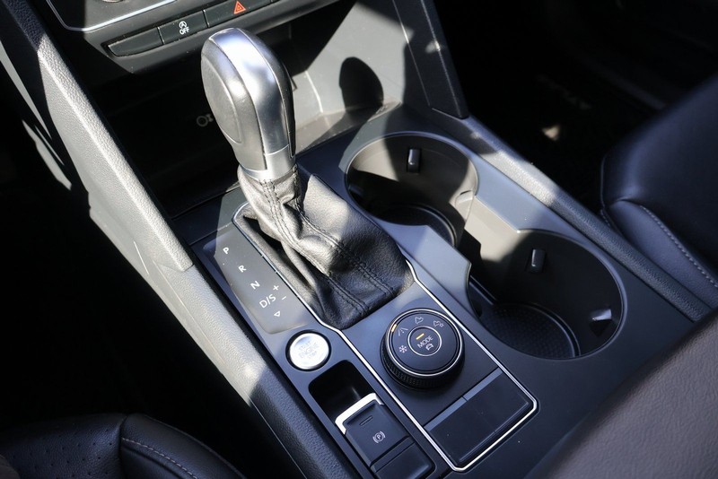 Volkswagen Atlas Vehicle Full-screen Gallery Image 34