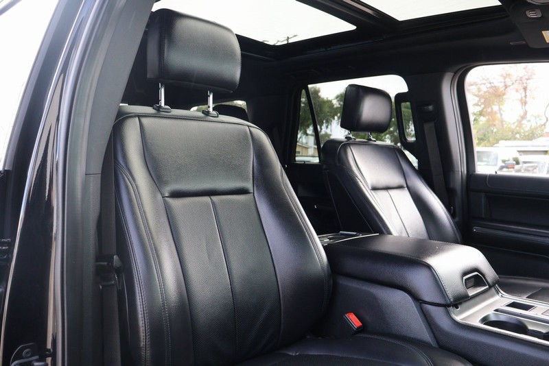 Ford Expedition Vehicle Full-screen Gallery Image 21