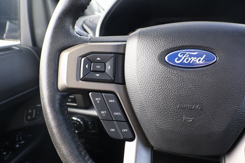 Ford Expedition Vehicle Full-screen Gallery Image 28